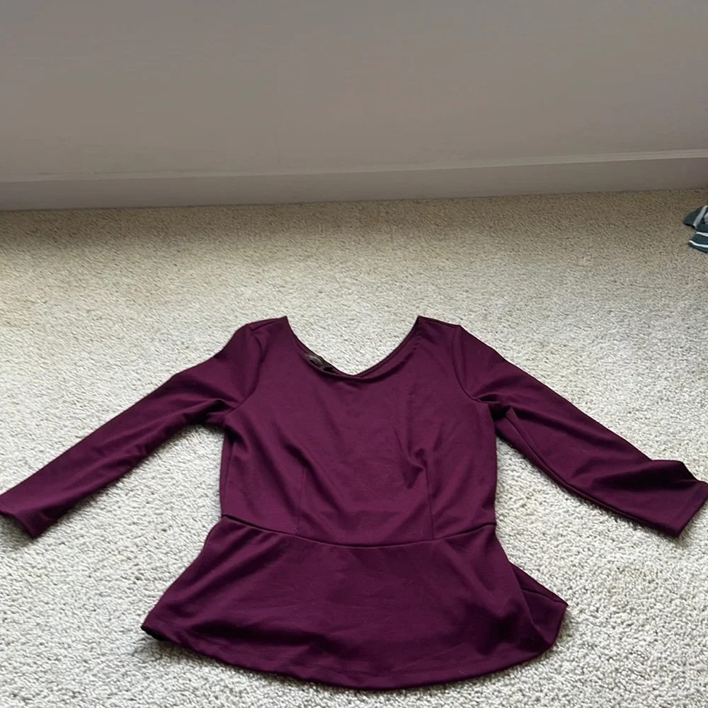 Dress shirt long sleeve skirt style bottom - Picture 1 of 1